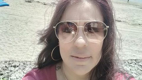 Gabby Solano a su llegada a Tijuana, tras ser deportada. (Cortesía)
