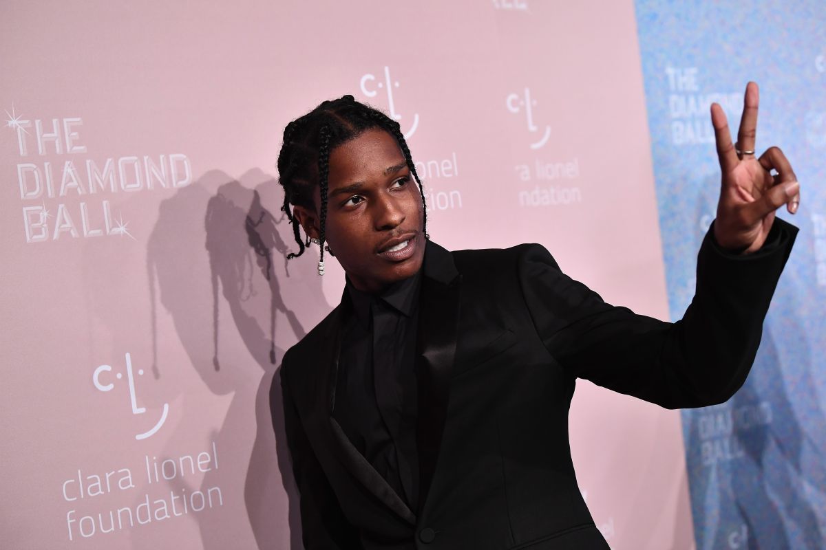 Lanzan primera colaboración de PacSun y A$AP Rocky, con piezas de Vans y  Russell Athletic - La Opinión