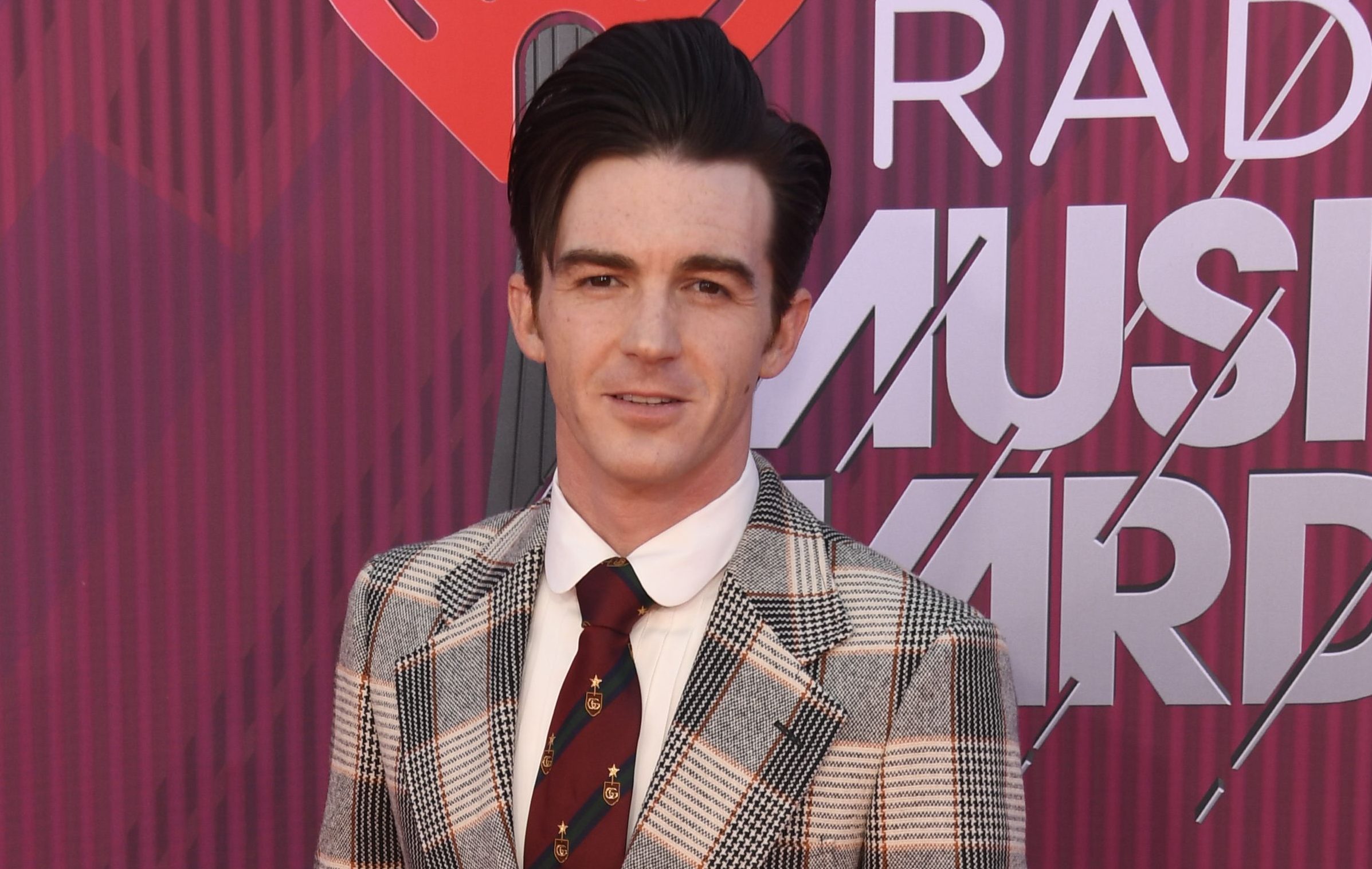 Drake Bell broke the silence and revealed the truth behind his alleged ...