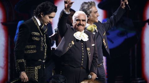 Alex Fernandez, Vicente Fernandez y Alejandro Fernández.