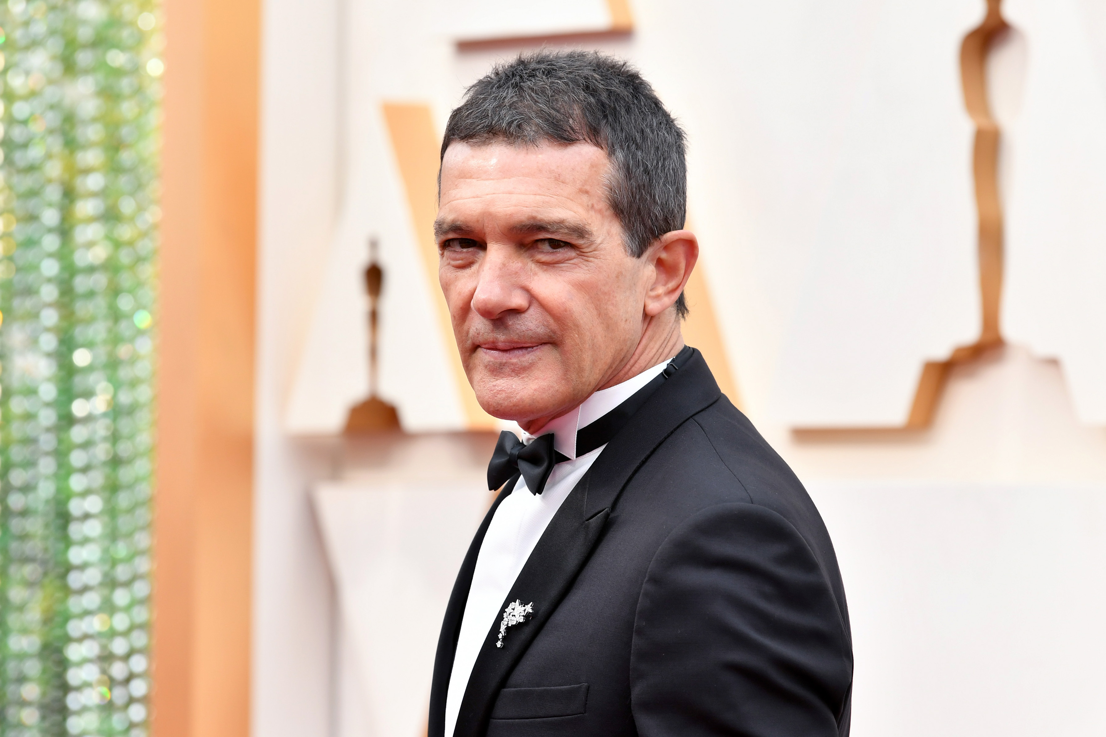 Conoce la casa de campo de la que se enamoró Antonio Banderas y que ahora puso en venta - La Opinión