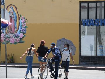 Las familias latinas han sufrido los peores impactos de la pandemia. / foto: Getty.