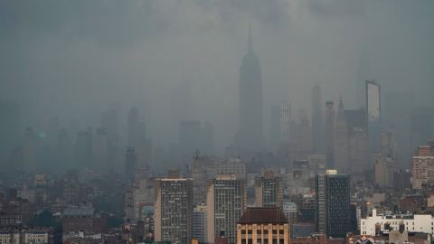 Tormenta tropical Elsa se fortalece en su avance por la costa este de Estados Unidos