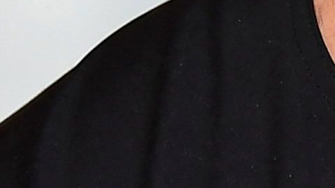 El aumento de casos de COVID-19 se relaciona con los millones de angelinos que no se han vacunado.