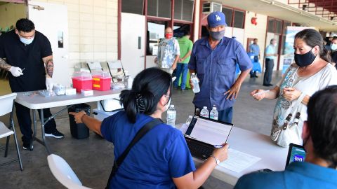 En California aún no se distribuye el segundo cheque de estímulo-GettyImages-1233897144.jpeg