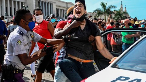 EE.UU. niega estar detrás de las protestas en Cuba y pide evitar la violencia