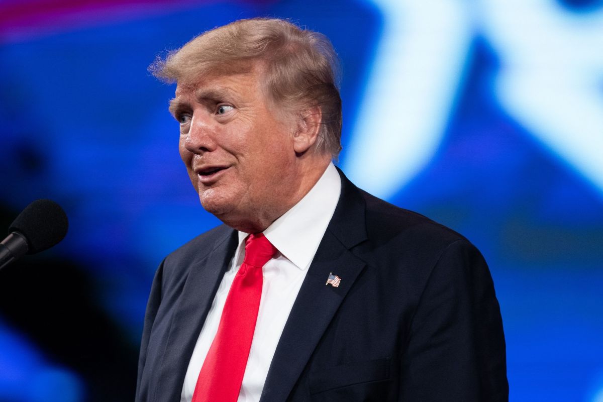 El expresidente Trump volvió a criticar la política migratoria de Joe Biden.