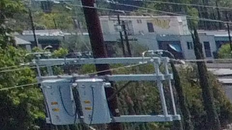 Casas prefabricadas y diminutas es la solución temporal para los sin techo del Los Angeles.