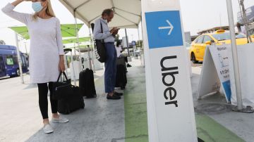 Conductores de Uber y Lyft de California hacen paro de 24 horas por las condiciones laborales