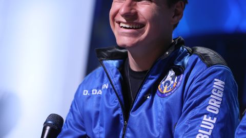 Oliver Daemen, el joven holandés que viajó al borde del espacio reveló a Jeff Bezos que nunca ha comprado en Amazon-GettyImages-1329734439.jpeg