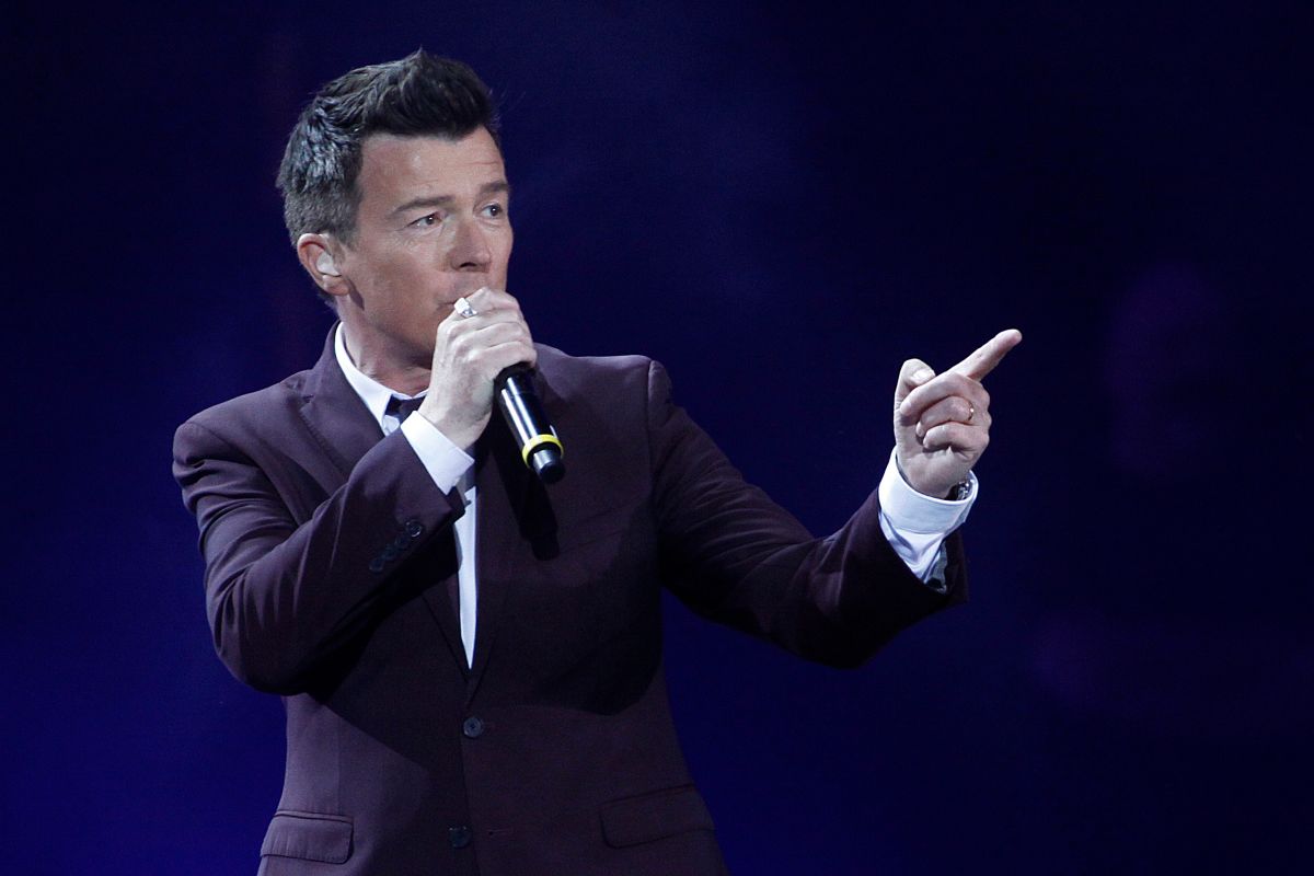 “Never Gonna Give You Up” de Rick Astley supera mil millones de reproducciones en Youtube
