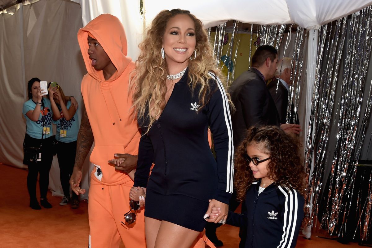 ¡Igualitas! La hija de Mariah Carey debuta como modelo con tan solo 10 añitos