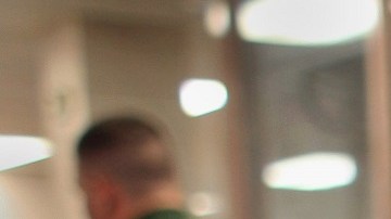 La hondureña se quejó de dolores, pero no fue atendida por oficiales fronterizos.