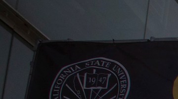 Las primeras graduaciones presenciales se celebraron en Cal State Los Angeles. (Photos by Jill Connelly)