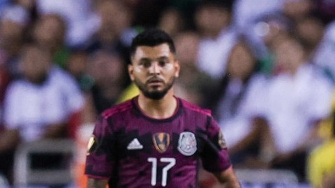 Héctor Herrera es el líder del medio sector del Tri.