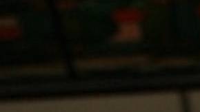 Hija mayor de Héctor Parra responde a quienes le dicen que enamorada de su padre.