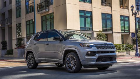 Foto frontal del nuevo Jeep Compass 2022