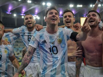 Lionel Messi demuestra liderazgo ante Rodrigo de Paul