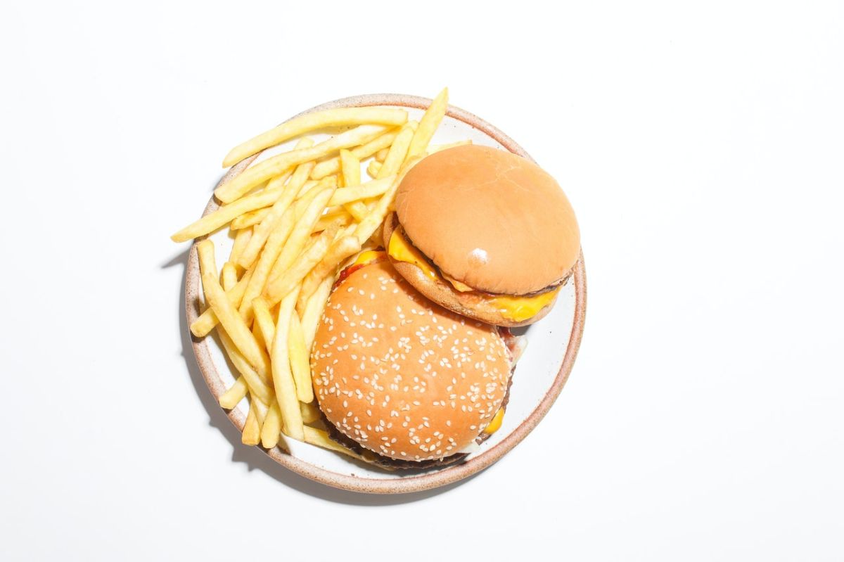 Junk food “does not rot”: what does it have so that it can be kept for years