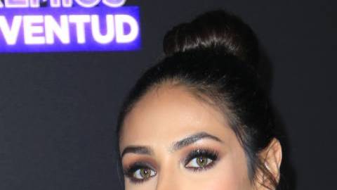 Renata Notni presume su increíble parecido con Aislinn Derbez.