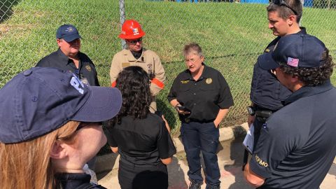 Los cuerpos de rescate del condado de Harris, Texas, atendieron a las víctimas en el parque acuático.