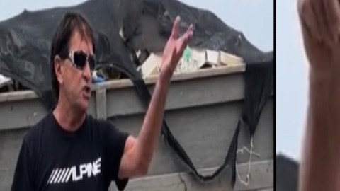 VIDEO: Sujeto amenaza obreros de construcción con llamar a Inmigración