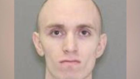 Jacob Davidson fue arrestado por la Policía de Pasadena.
