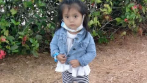 La madre de la bebé de 2 años dice que necesita respuestas para entender qué fue lo que pasó para que su hija muriera en esas circunstancias.