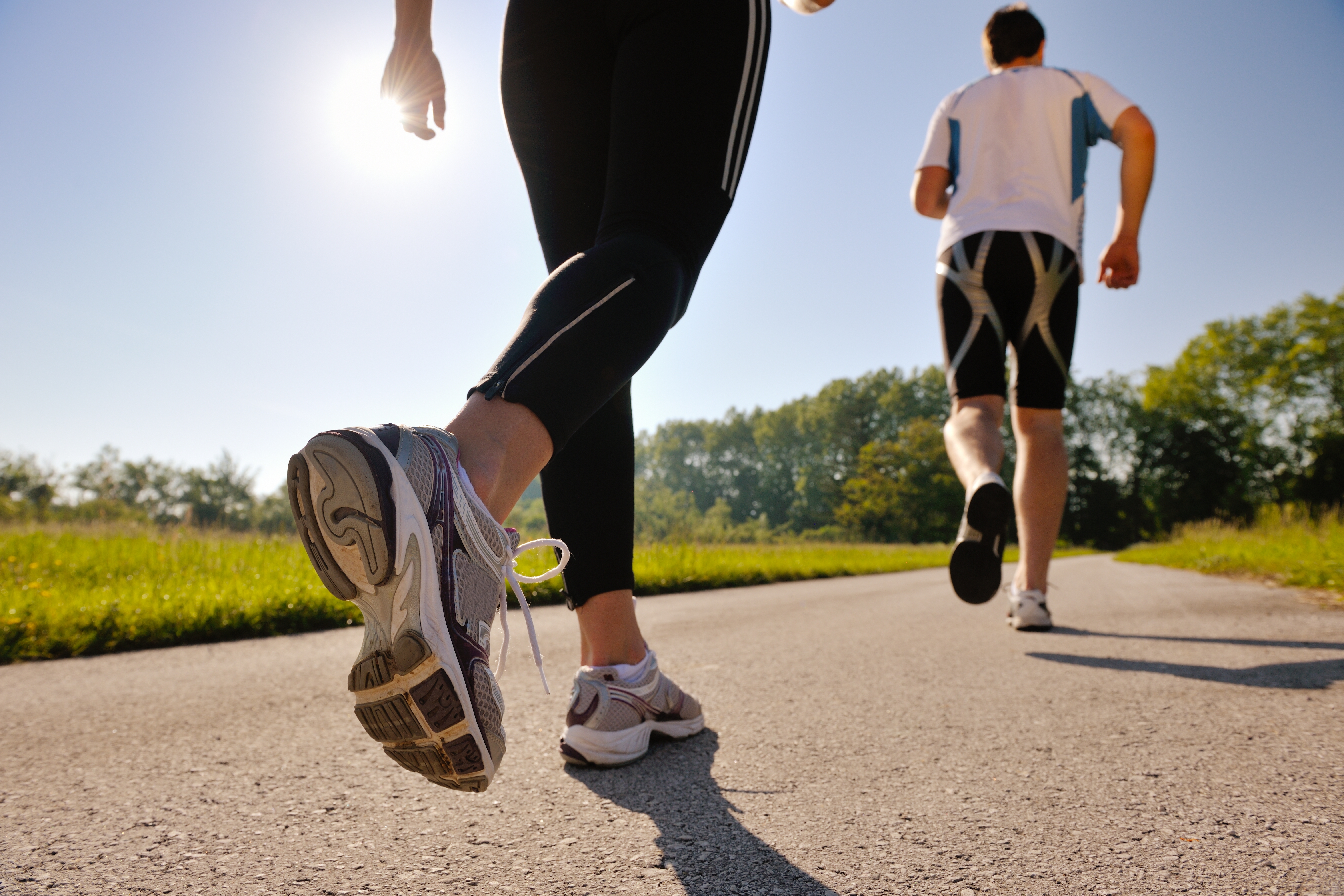 Los mejores diseños de zapatos deportivos para ir a trotar y ejercitarte -  La Opinión