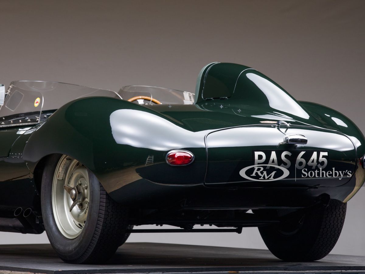 Foto de la parte trasera del 1955 Jaguar D-Type