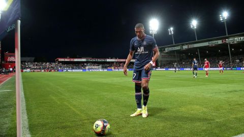 Mbappé se negó a la oferta hecha por el PSG.