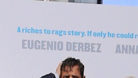 Eugenio Derbez presentando Overboard | Mezcalent.