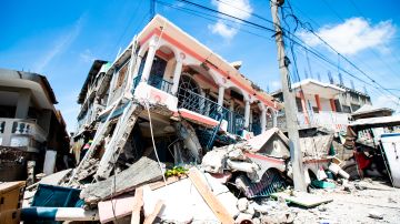 Edificios derrumbados por el terremoto en Los Cayos, Haití.