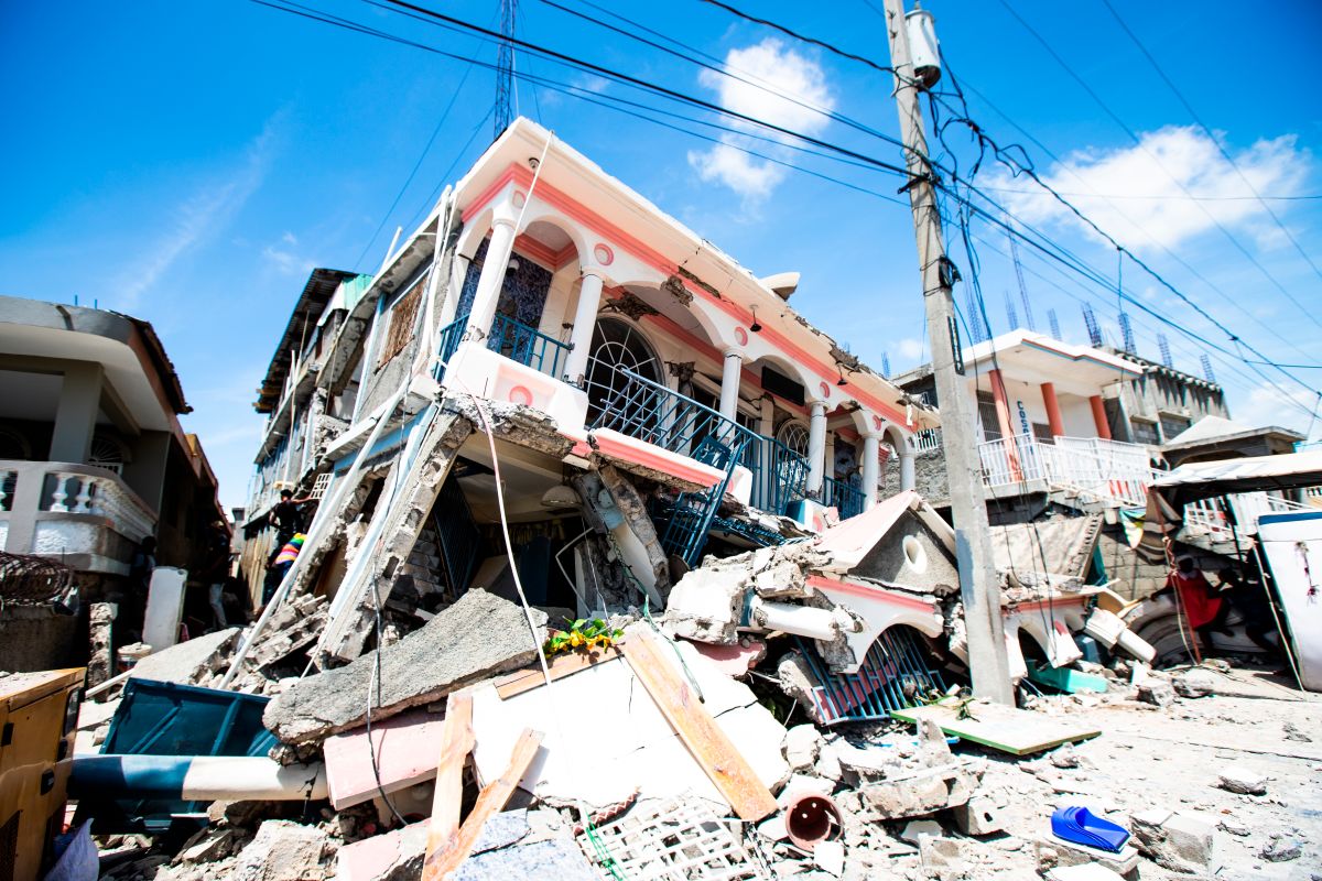 The powerful earthquake in Haiti has caused at least 227 deaths and hundreds of injured and missing