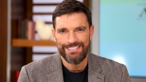 Julián Gil recurrió a sus redes sociales para enviar un duro mensaje que sus seguidores no tardaron en asociar con Ruffo y De Sousa.