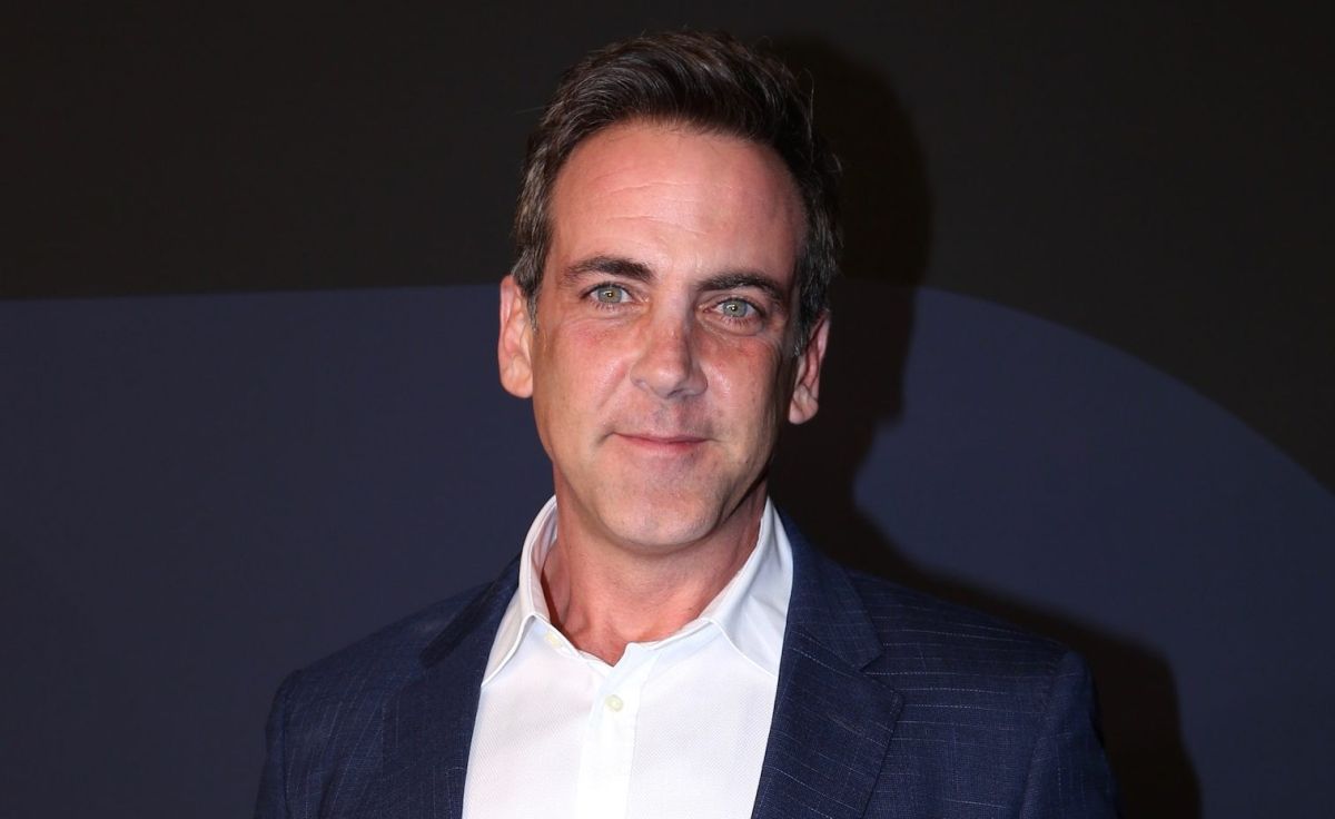 VIDEO: Carlos Ponce undergoes painful treatment that makes him cry and posts it to Instagram