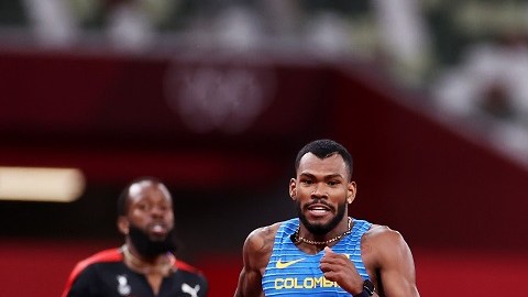 Zambrano aseguró la tercera medalla de plata para Colombia en Tokio 2020.