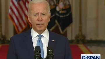 El presidente Biden defiende las acciones de su gobierno en Afganistán.