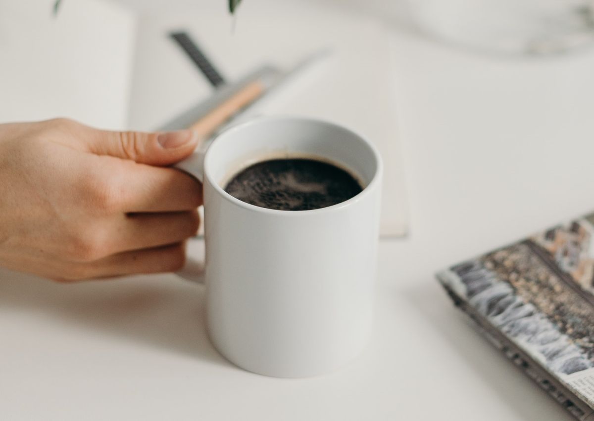 Taza de café negro