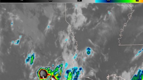 Ida se convierte en huracán categoría 4.