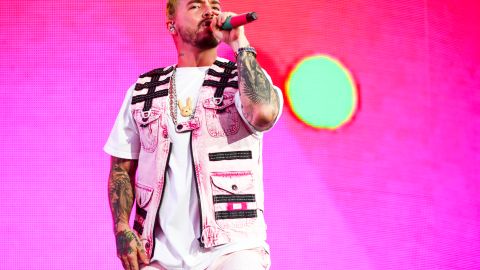 J Balvin en el escenario de Coachella