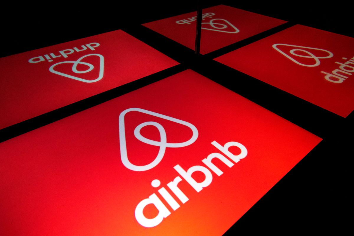 Airbnb to offer free accommodation to 20,000 Afghan refugees
