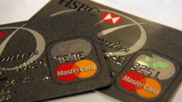Mastercard eliminará la banda magnética de sus tarjetas a partir de 2024-GettyImages-1225709897.jpeg