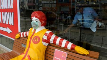Tapabocas será nuevamente exigido para entrar a McDonald's.