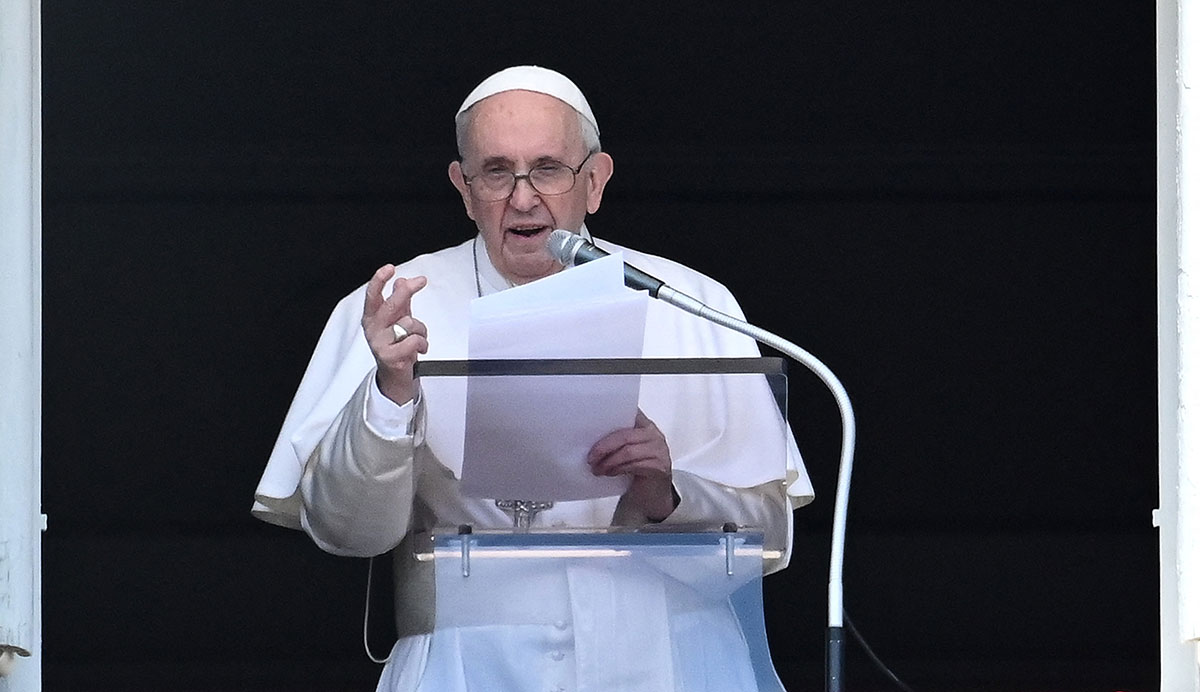 Pope Francis calls to denounce “the mechanisms of death” for exploitation at work