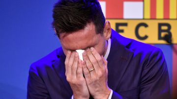 El pañuelo con las lágrimas de Messi tiene un precio.