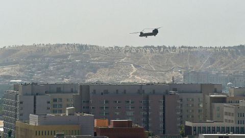 Traslado de personal en helicóptero