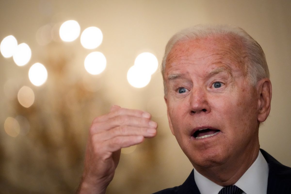 Biden vows retaliation against terrorists for deadly attacks outside Kabul airport
