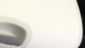 United Airlines recomienda a su tripulación que "no debe sujetar con cinta adhesiva a sus asientos a los pasajeros violentos"-GettyImages-1316532933.jpeg