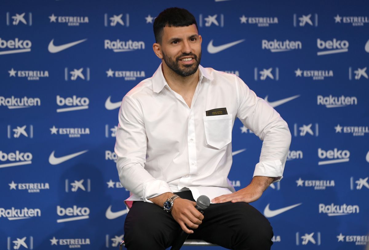 “Kun” Agüero could be out until November at Barcelona due to Injury